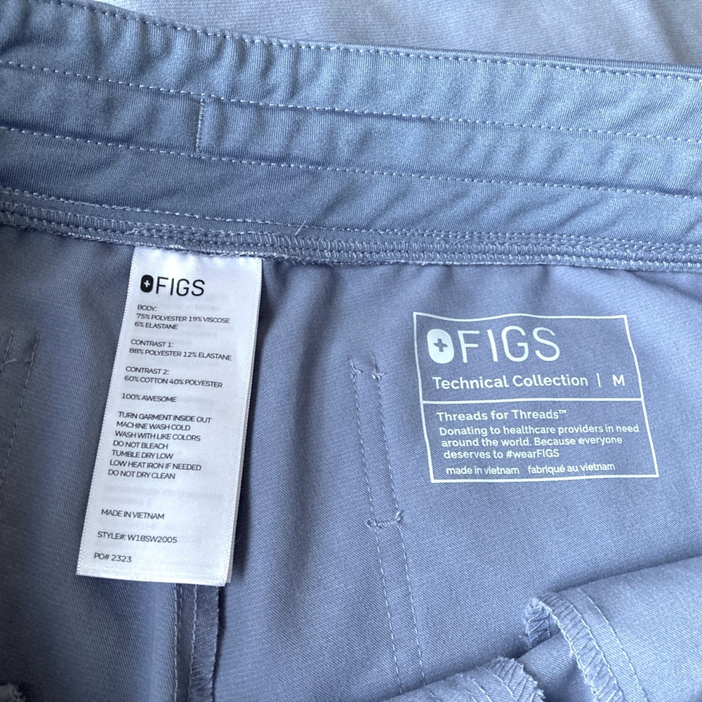 FIGS Vapor Blue Space Dye Scrub Set (Zamora Joggers + Casma) - Picture 5 of 7
